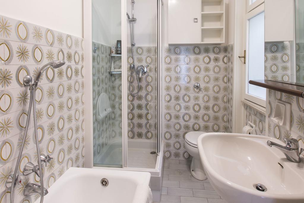 Poggio Fiorito Apartamento Rapallo Quarto foto